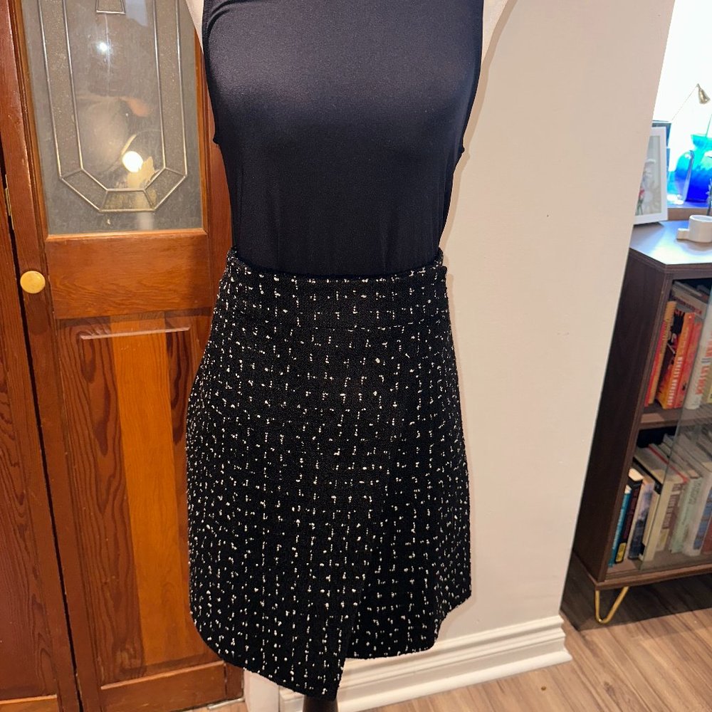 Tristan Tweed Skirt - Size Large